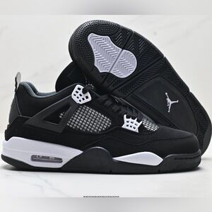 Air Jordan 4 Retro 'White Thunder